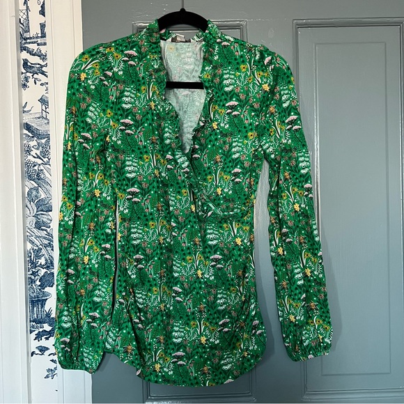 Boden Green Floral Wrap Top with Ruffle Detail Sz 4 - Picture 1 of 5